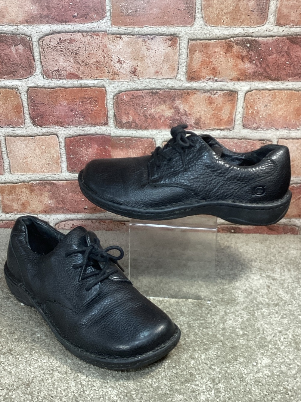Born womens Black lace up Oxfords size 7